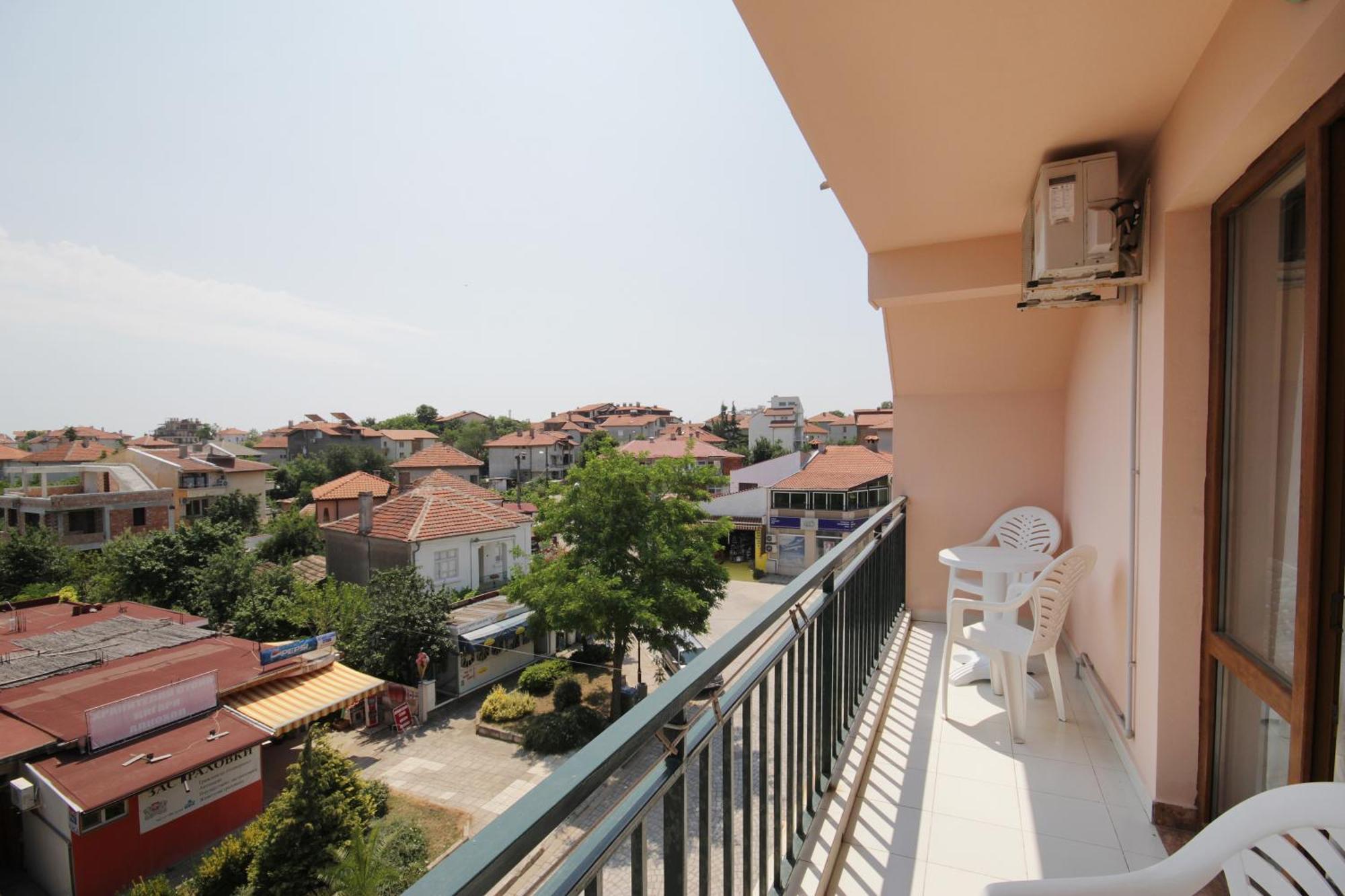 Family Hotel Kosko Tjernomorets Rum bild
