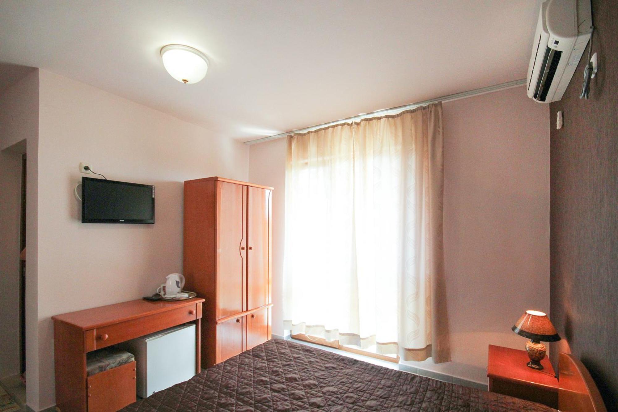 Family Hotel Kosko Tjernomorets Rum bild